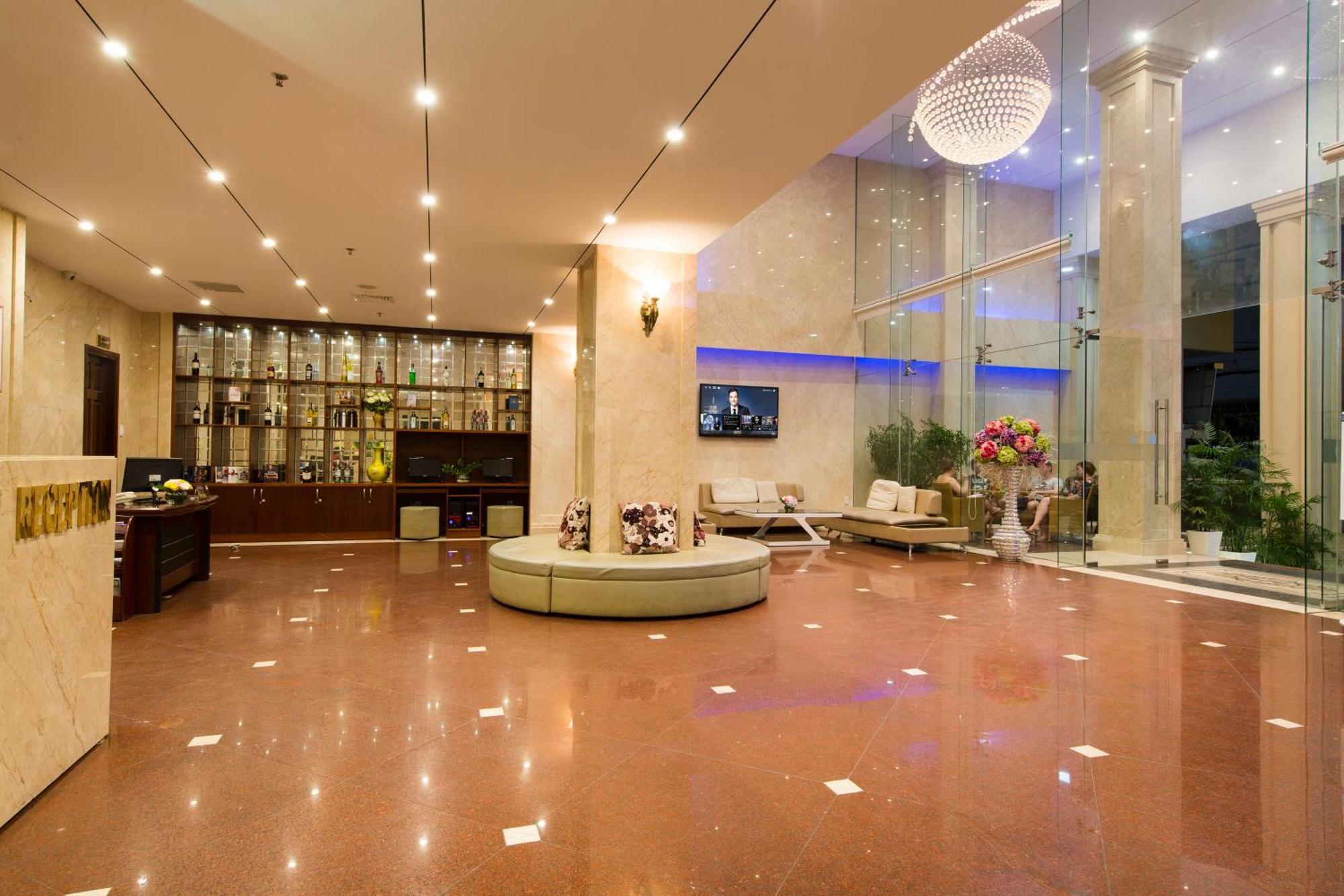 Galliot Hotel На Транг Екстериор снимка
