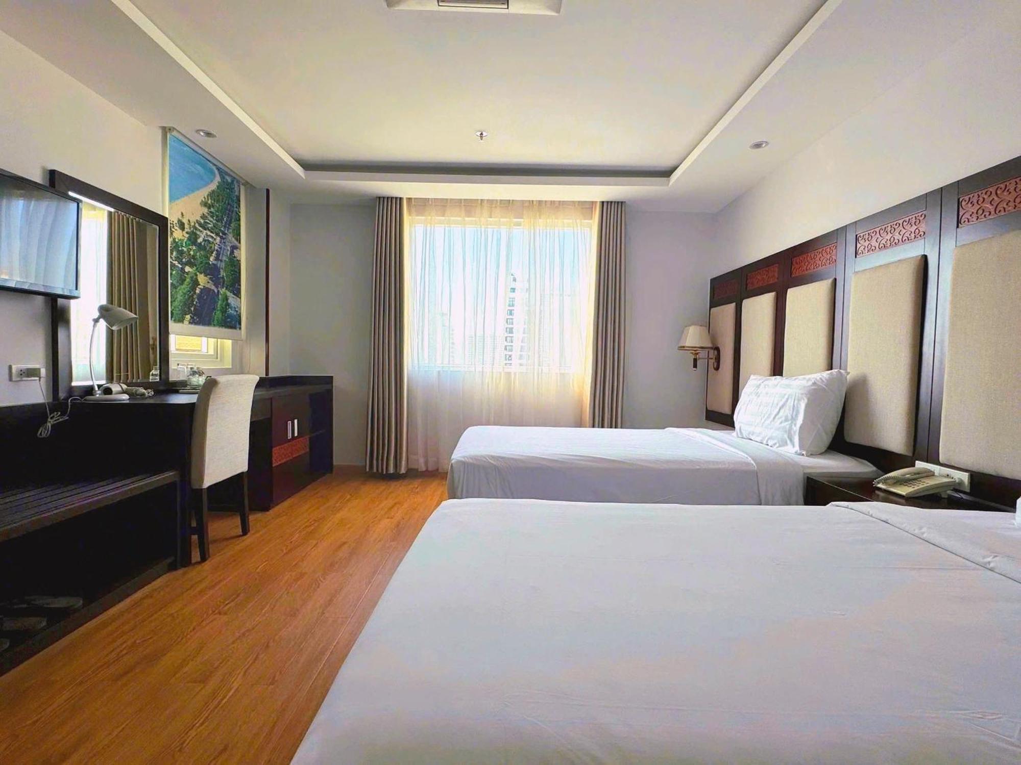 Galliot Hotel На Транг Екстериор снимка