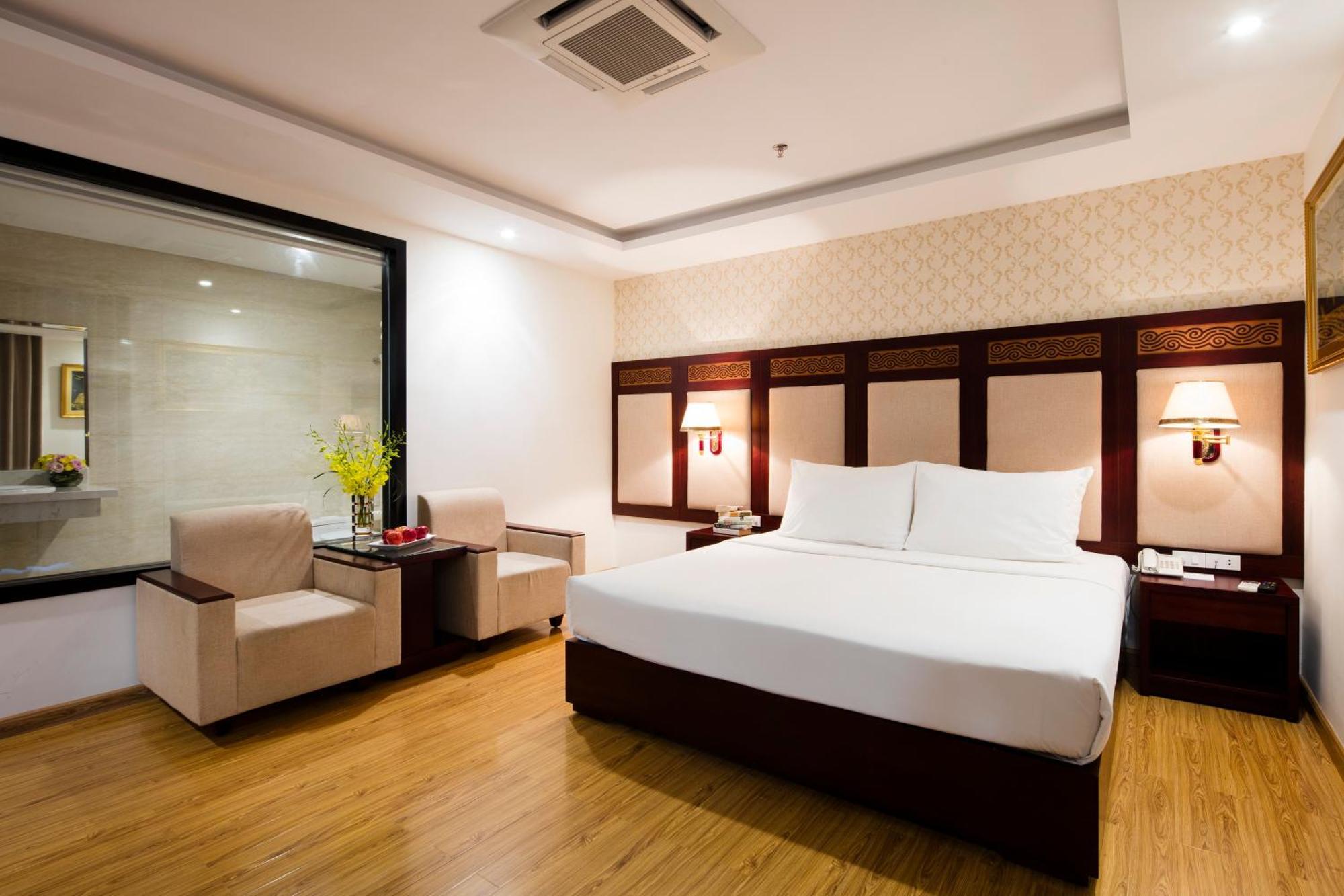 Galliot Hotel На Транг Екстериор снимка
