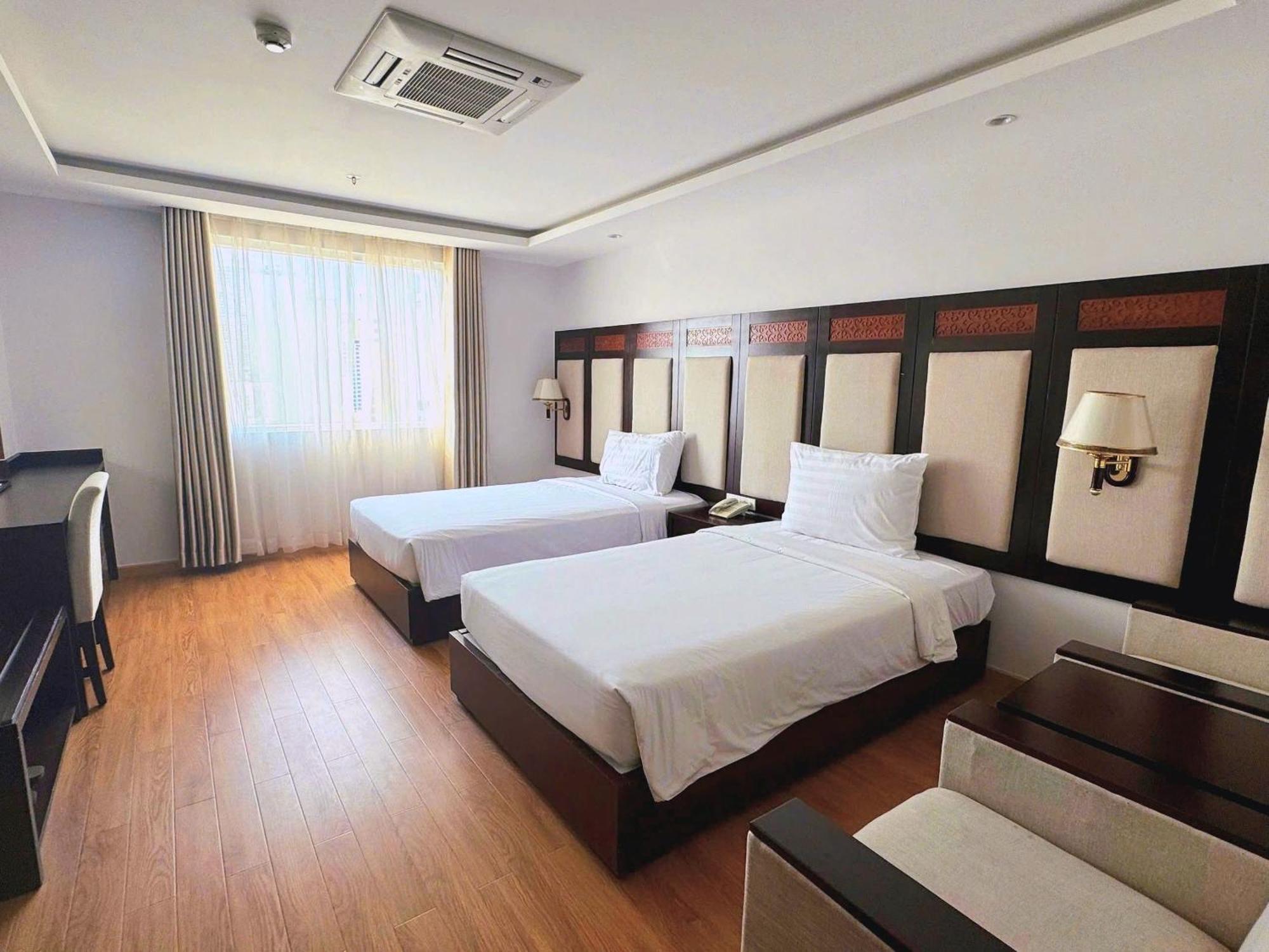 Galliot Hotel На Транг Екстериор снимка