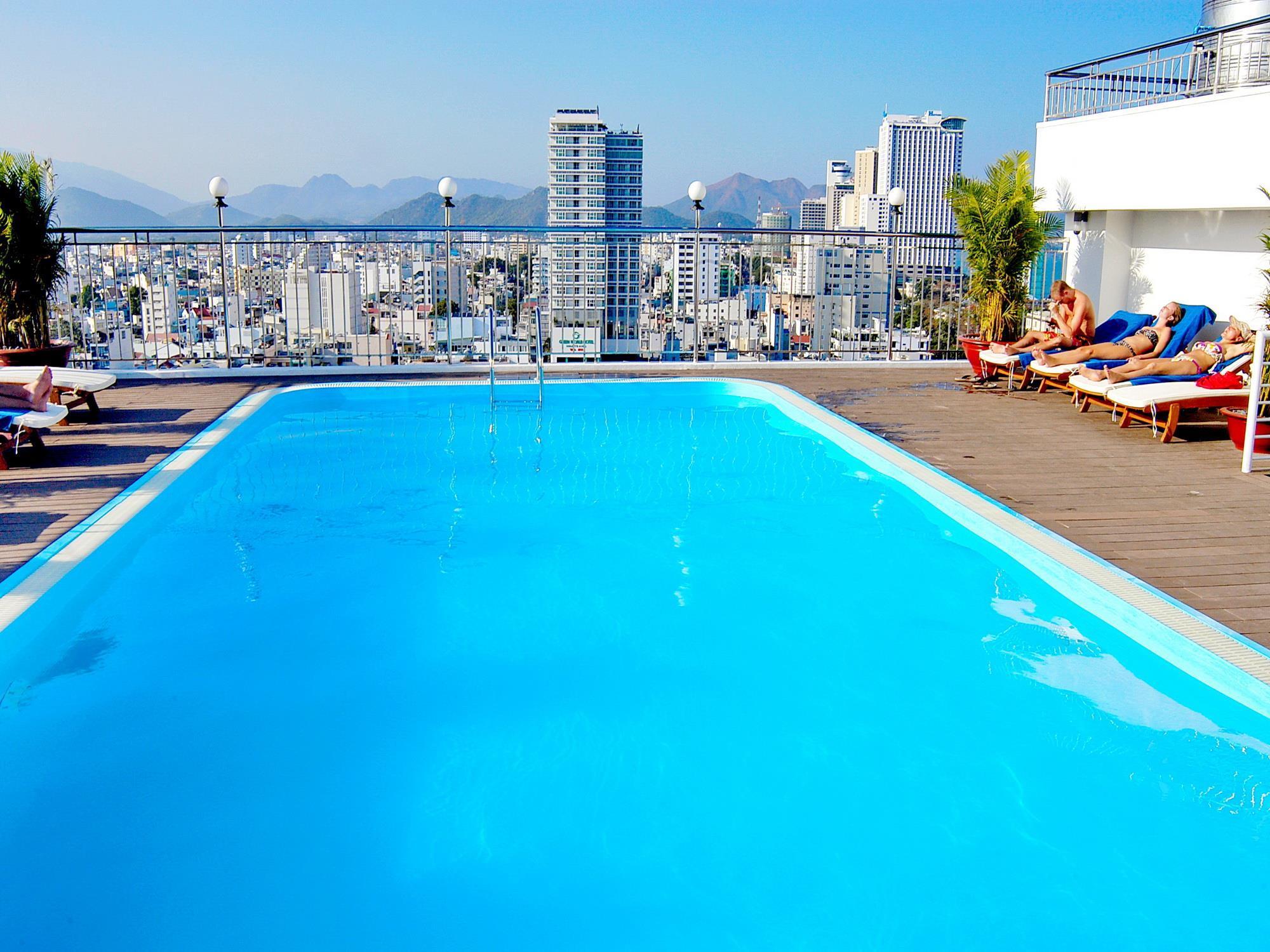 Galliot Hotel На Транг Екстериор снимка